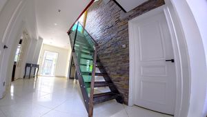 Photo 9- click for photo gallery